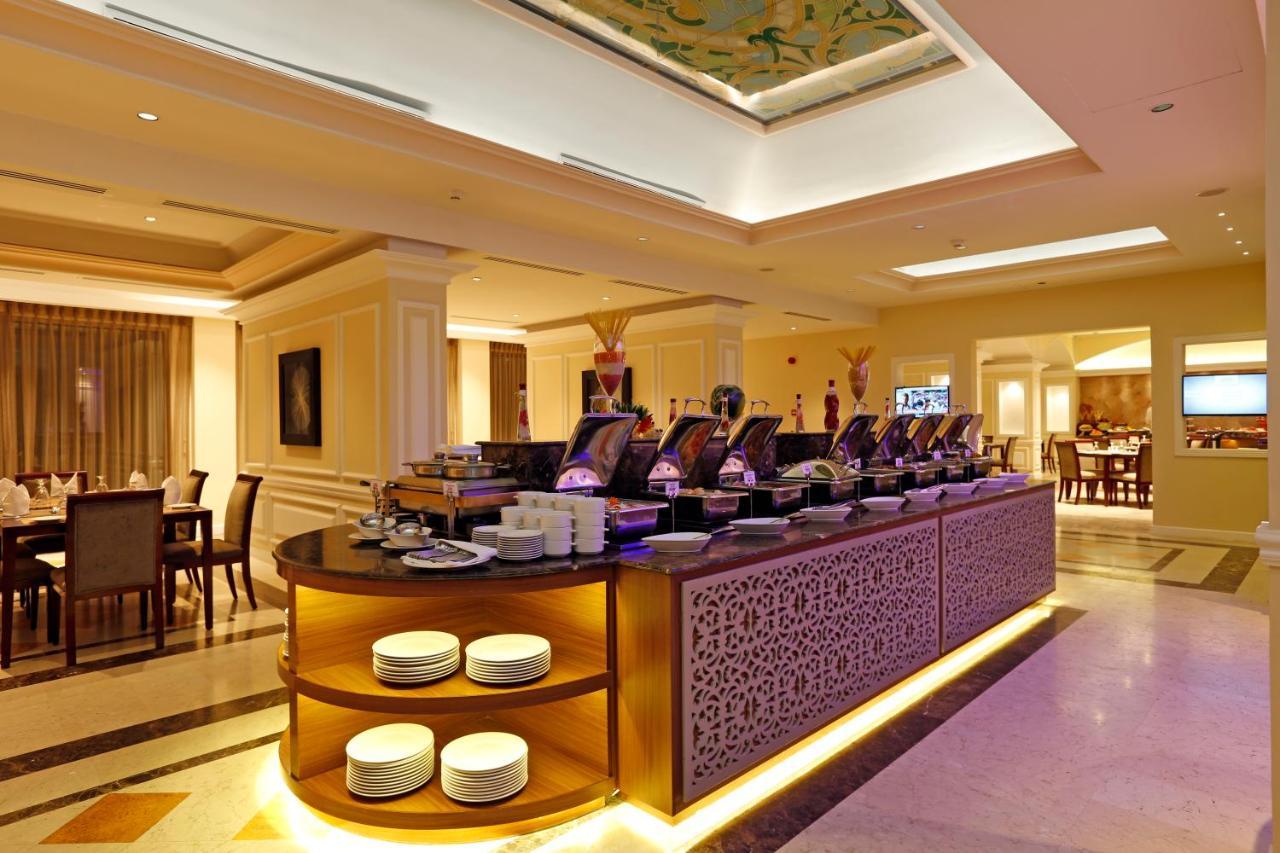Ramada Riyadh Hotel Exterior photo