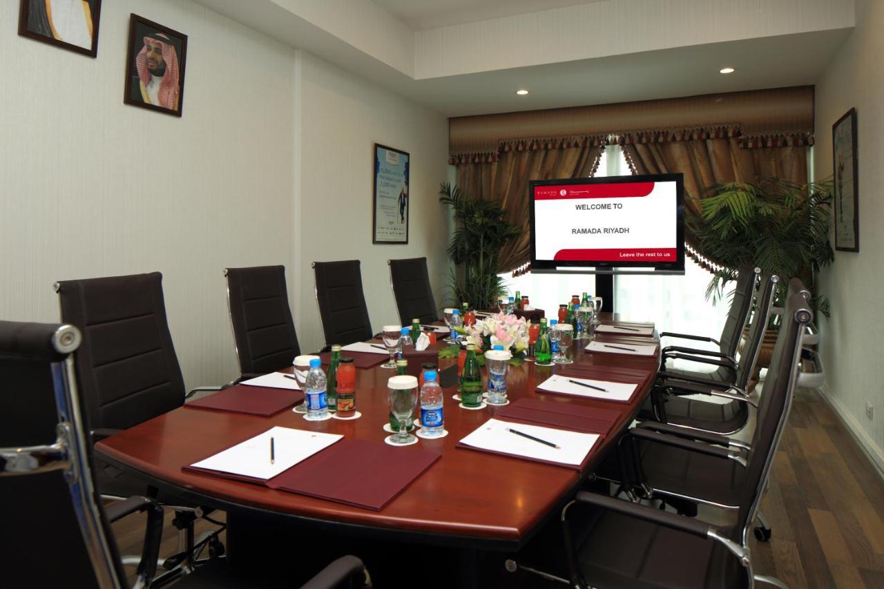 Ramada Riyadh Hotel Exterior photo