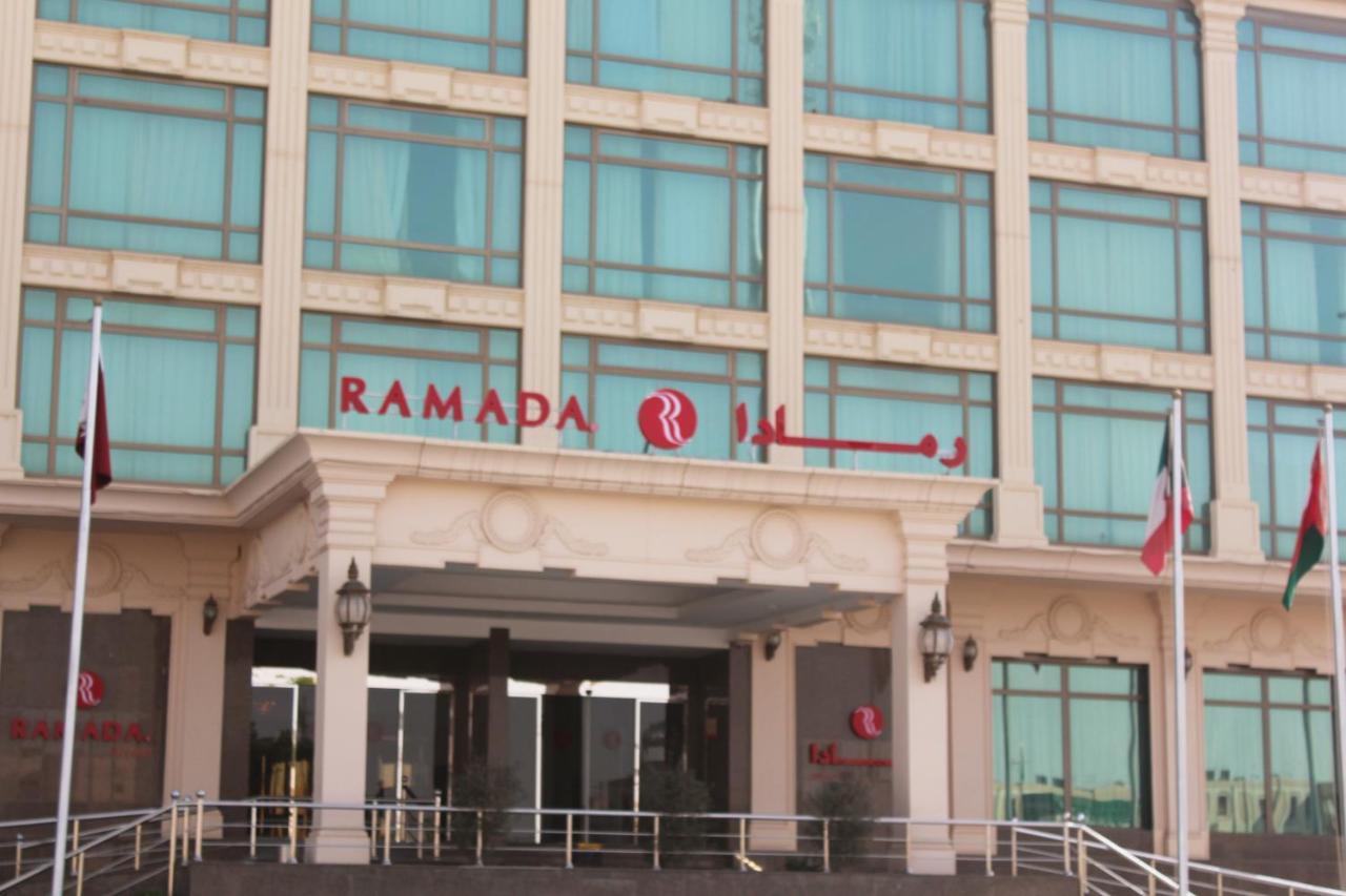 Ramada Riyadh Hotel Exterior photo