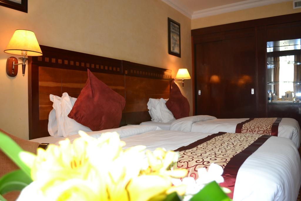 Ramada Riyadh Hotel Room photo