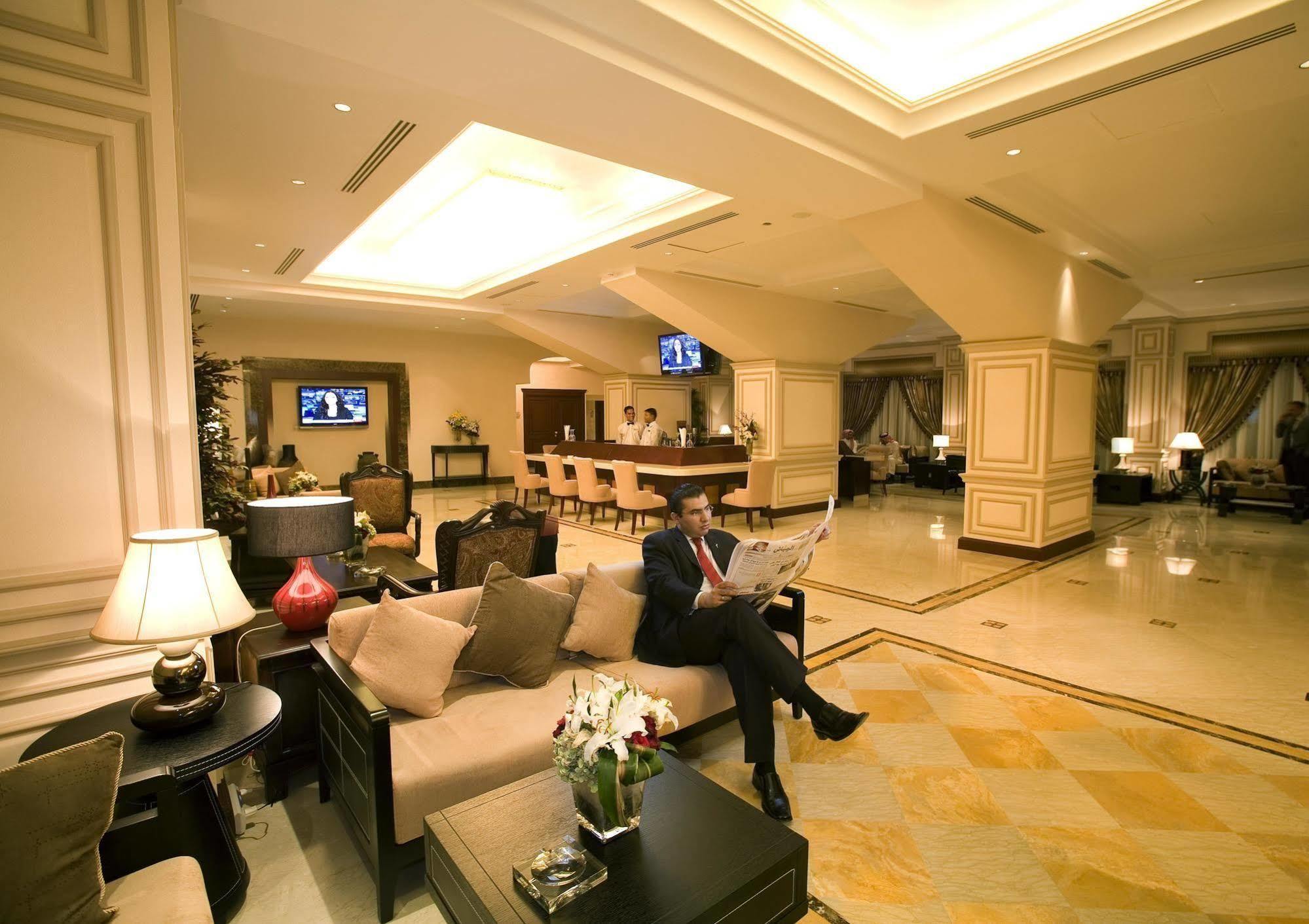 Ramada Riyadh Hotel Interior photo