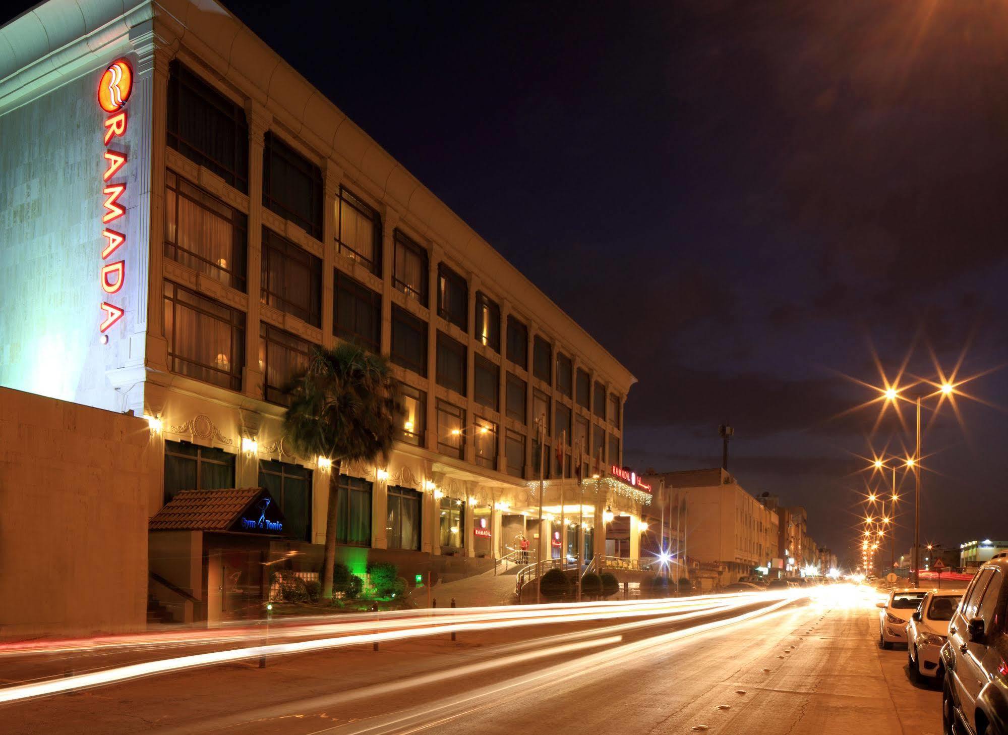 Ramada Riyadh Hotel Exterior photo