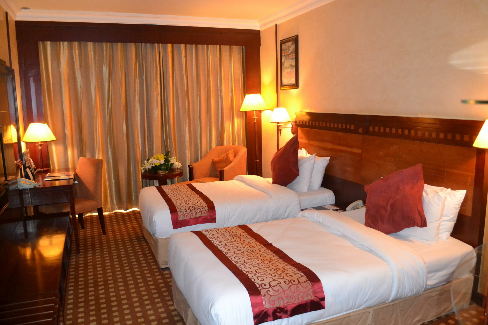 Ramada Riyadh Hotel Exterior photo